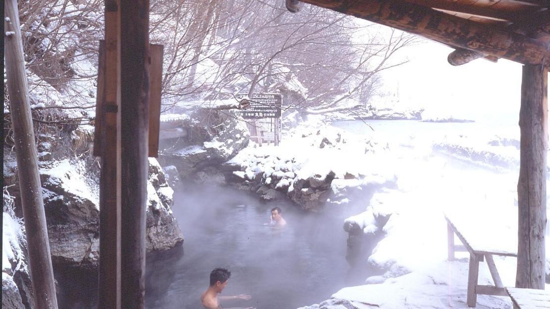 Marukoma Onsen Ryokan Тітосе Екстер'єр фото