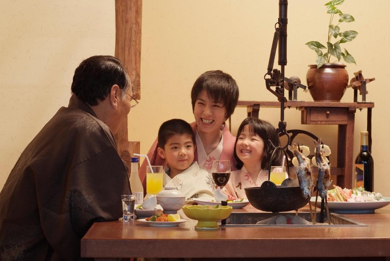 Marukoma Onsen Ryokan Тітосе Екстер'єр фото