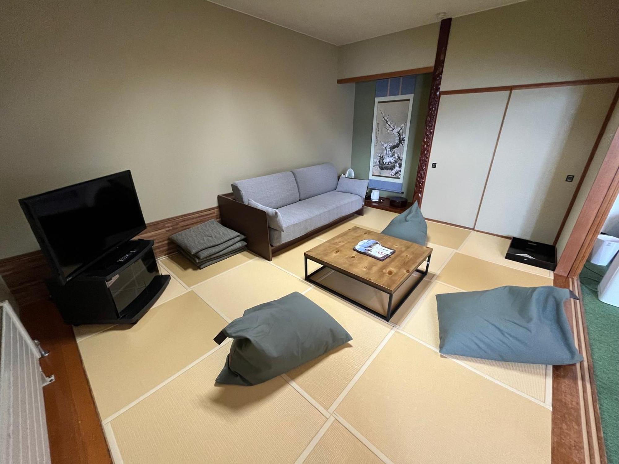 Marukoma Onsen Ryokan Тітосе Екстер'єр фото