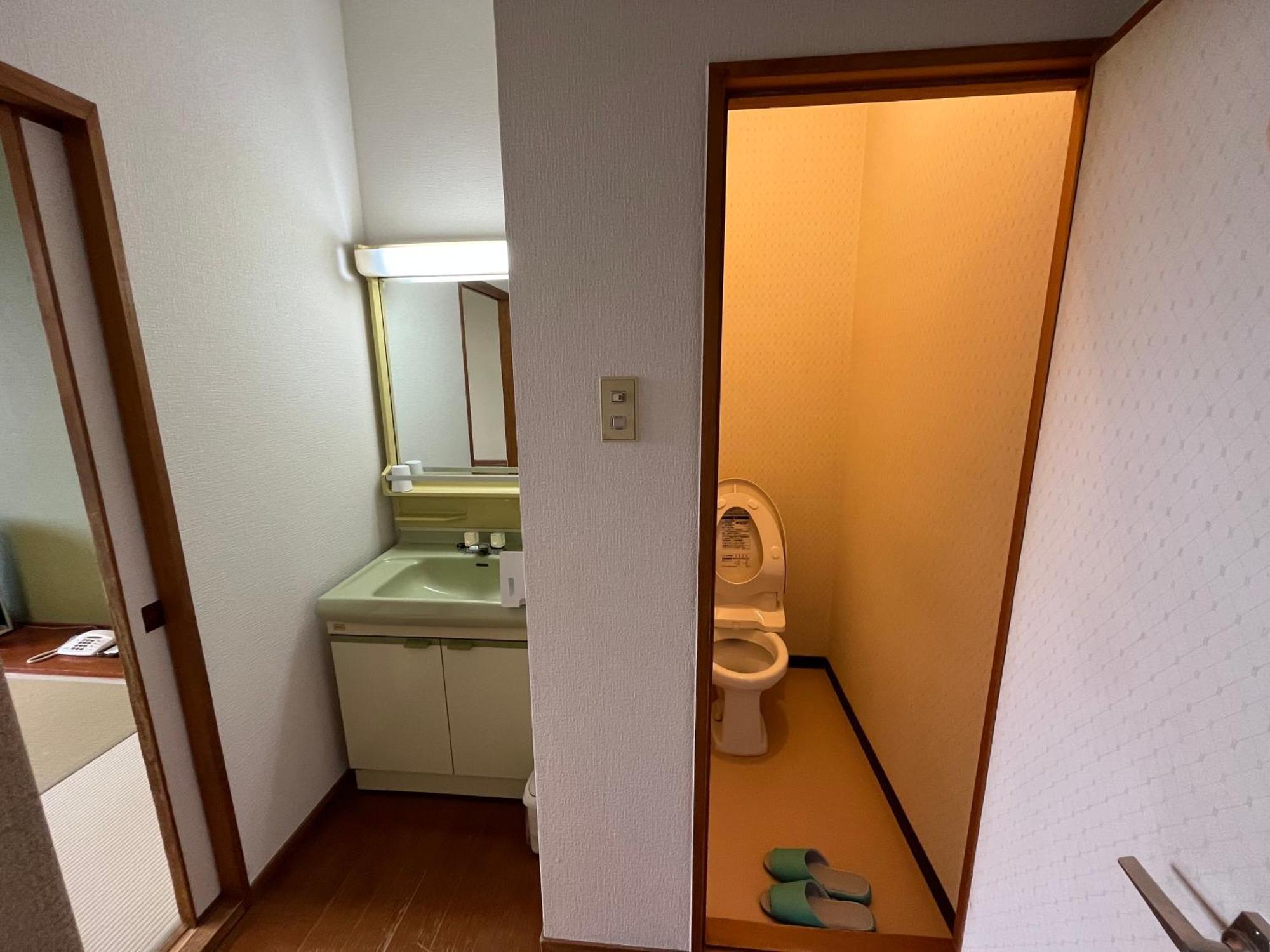 Marukoma Onsen Ryokan Тітосе Екстер'єр фото