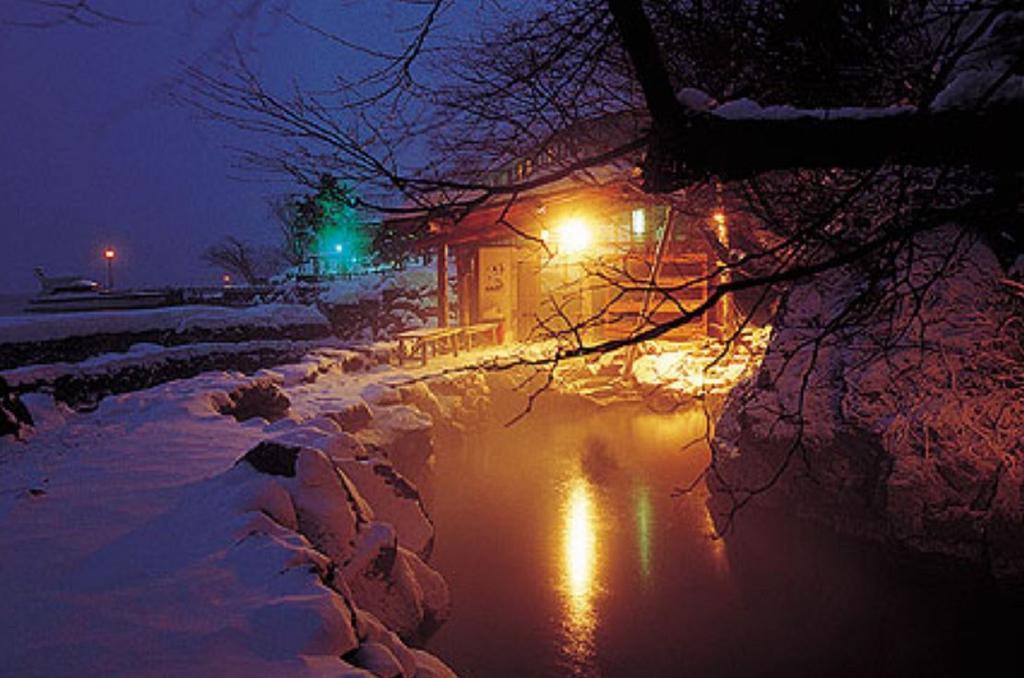 Marukoma Onsen Ryokan Тітосе Екстер'єр фото